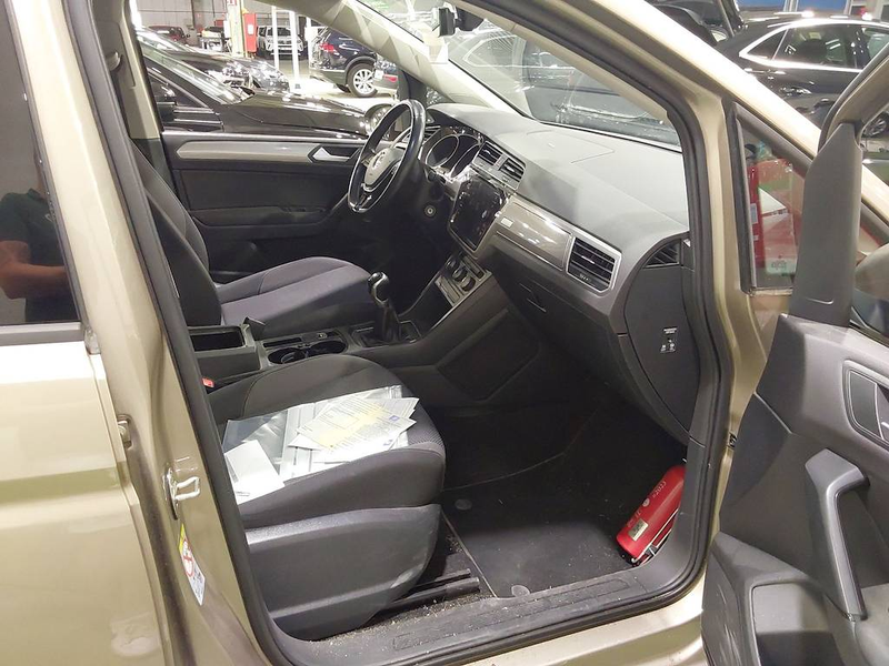 Volkswagen Touran 🔺TOURAN 7 PLACES TOIT OUVRANT*CAR PASS*🔺 — photo 3
