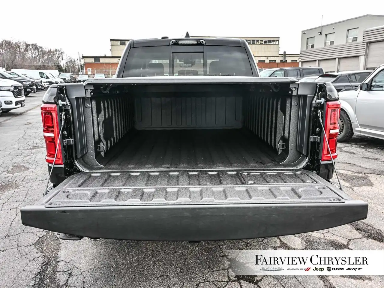 RAM 1500 снимка RAM 1500