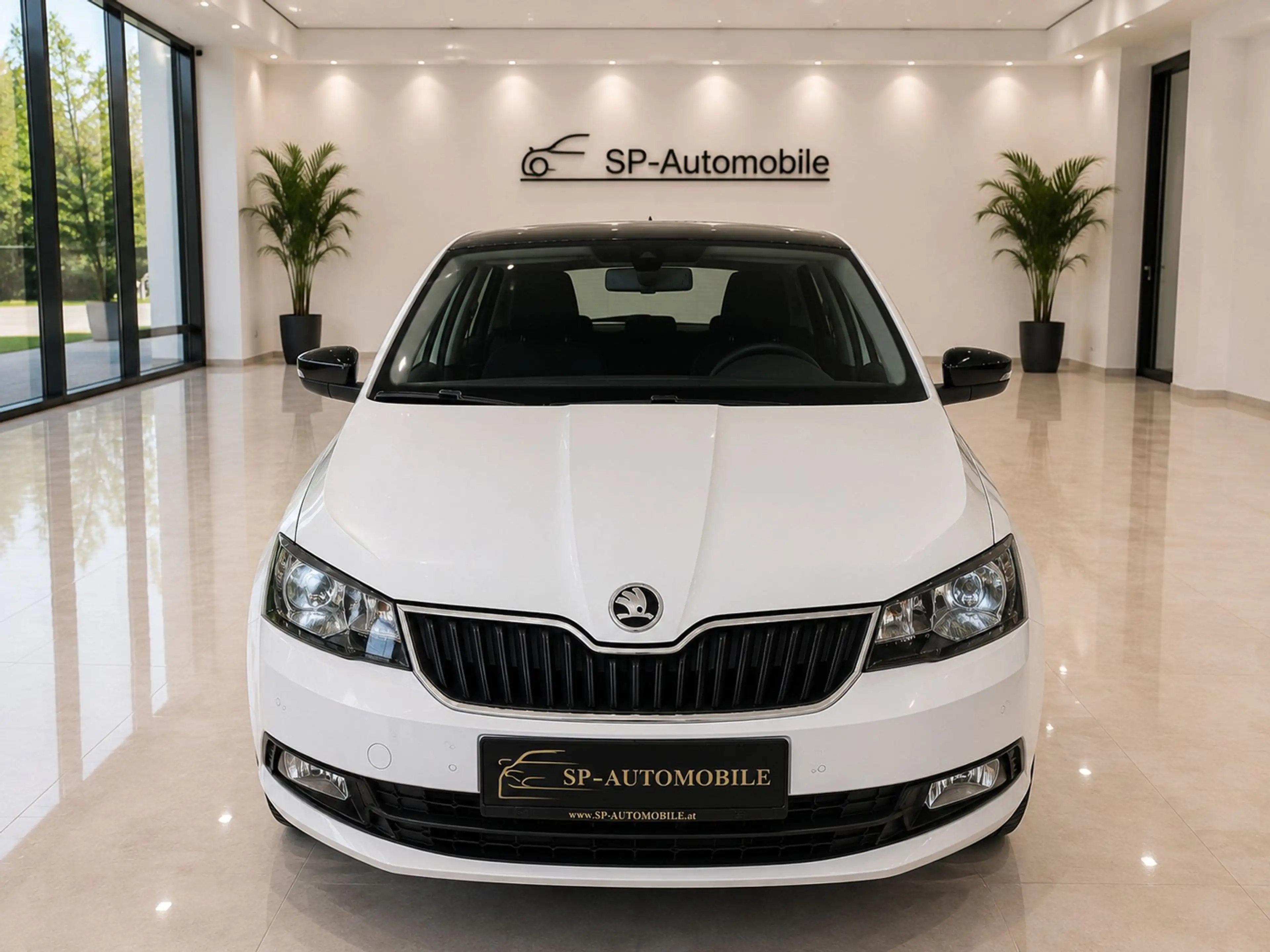 Skoda Rapid/Spaceback 1.2 TSI Sport — photo 3