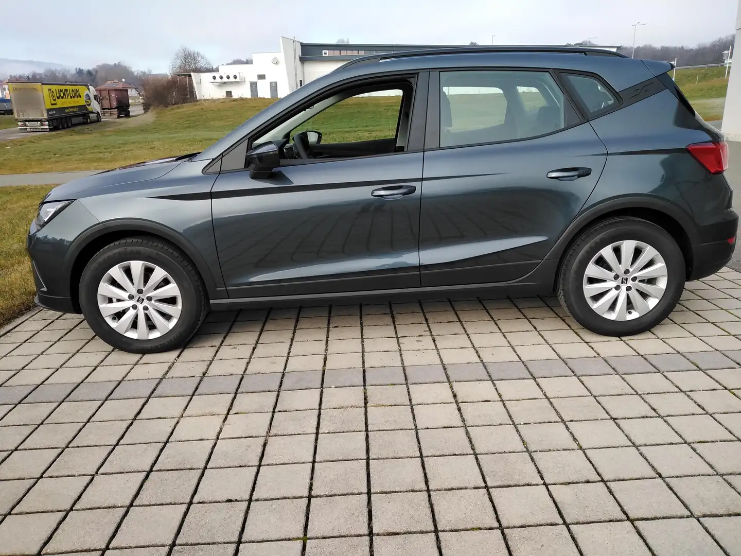 SEAT Arona Arona 1,0 Eco TSI Reference Reference Grau - 2