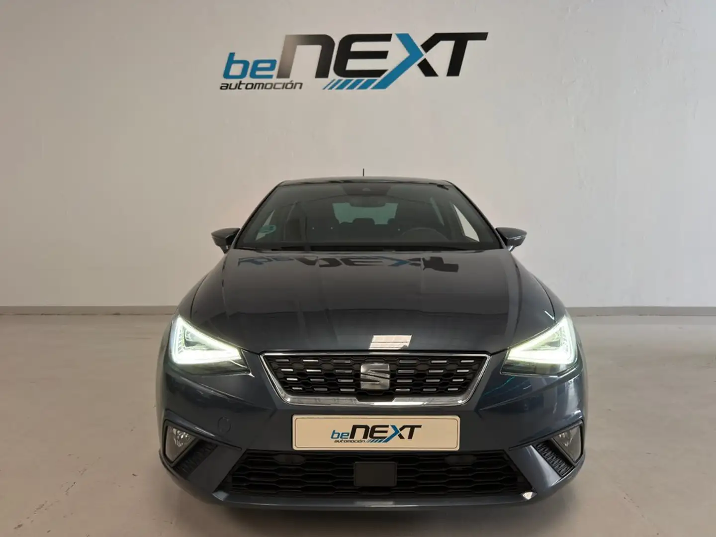 SEAT Ibiza 1.0 TSI 85kW (115CV) Start&Stop Style Gris - 2