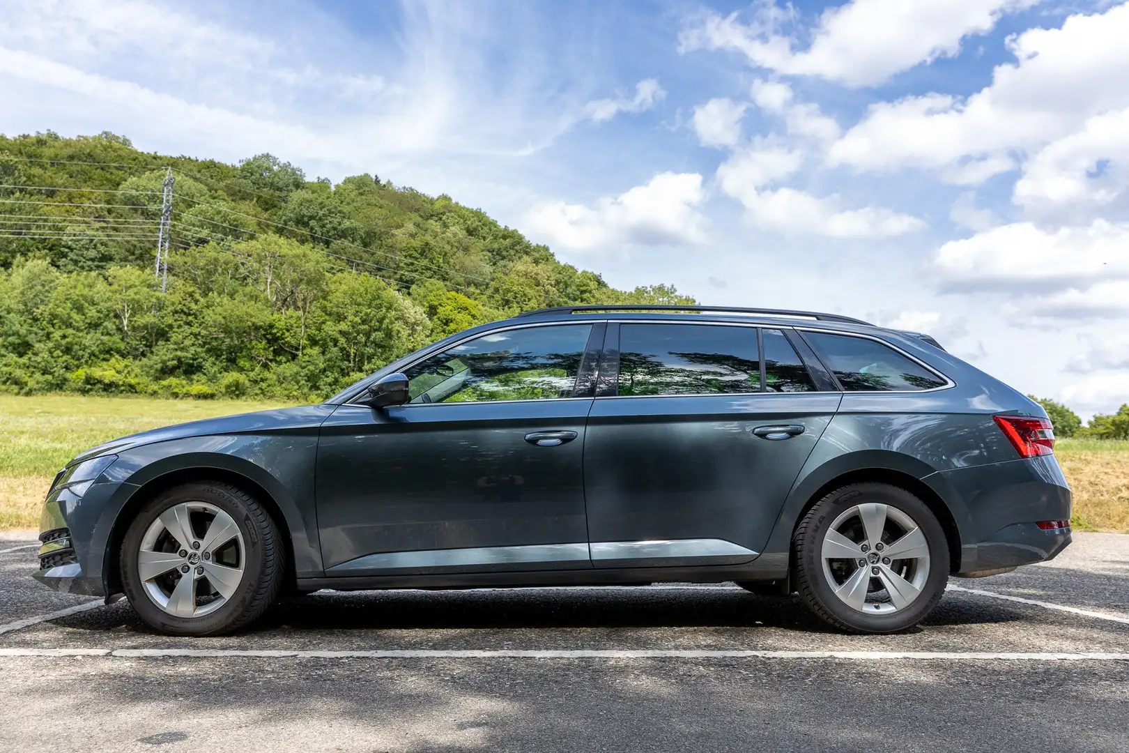 Skoda Superb Superb Combi 1.5 TSI Active Grau - 2