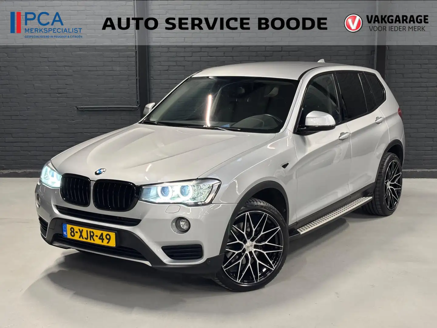 BMW X3 XDrive20i (184 pk) Executive automaat - trekhaak - Grau - 1
