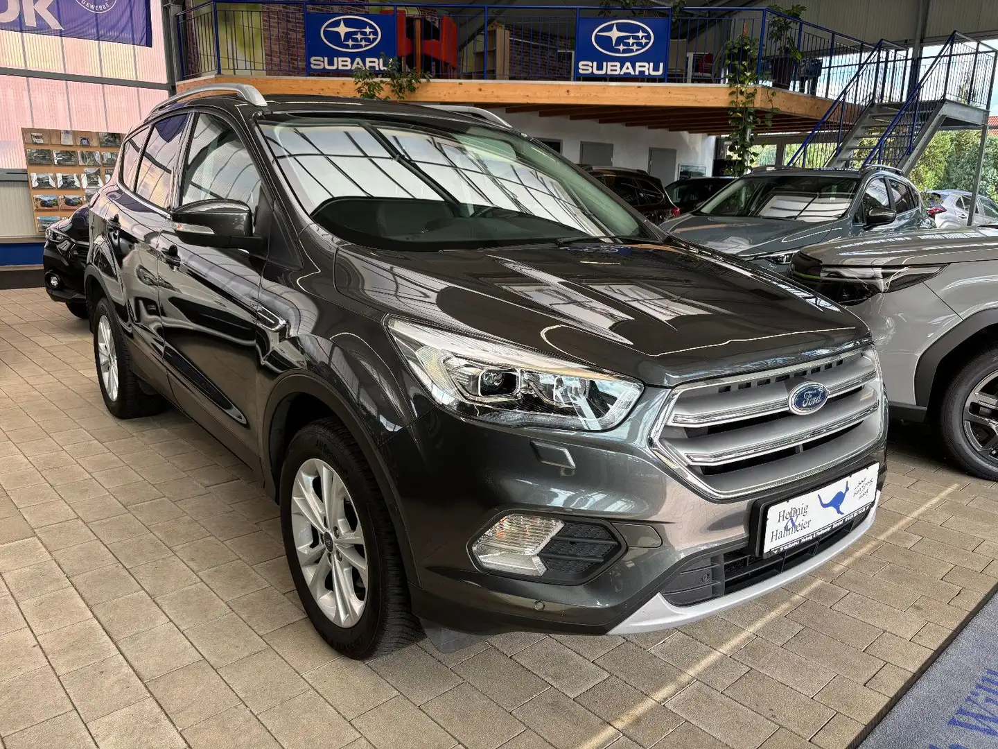 Ford Kuga Titanium Gris - 1