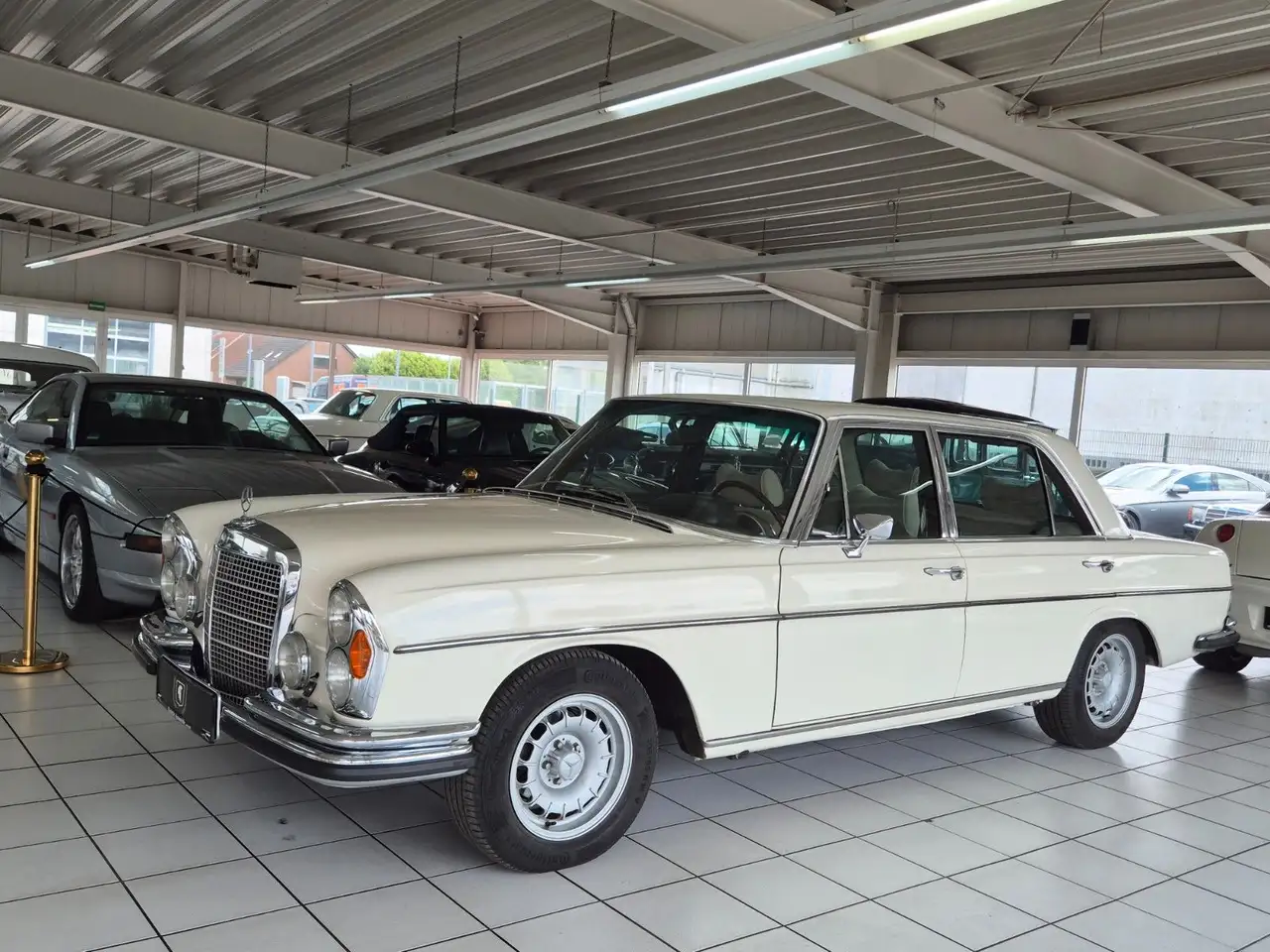 Mercedes-Benz 300 SEL 6.3/Deutsch/Historie/3. Hd./WGA 62, foto 3