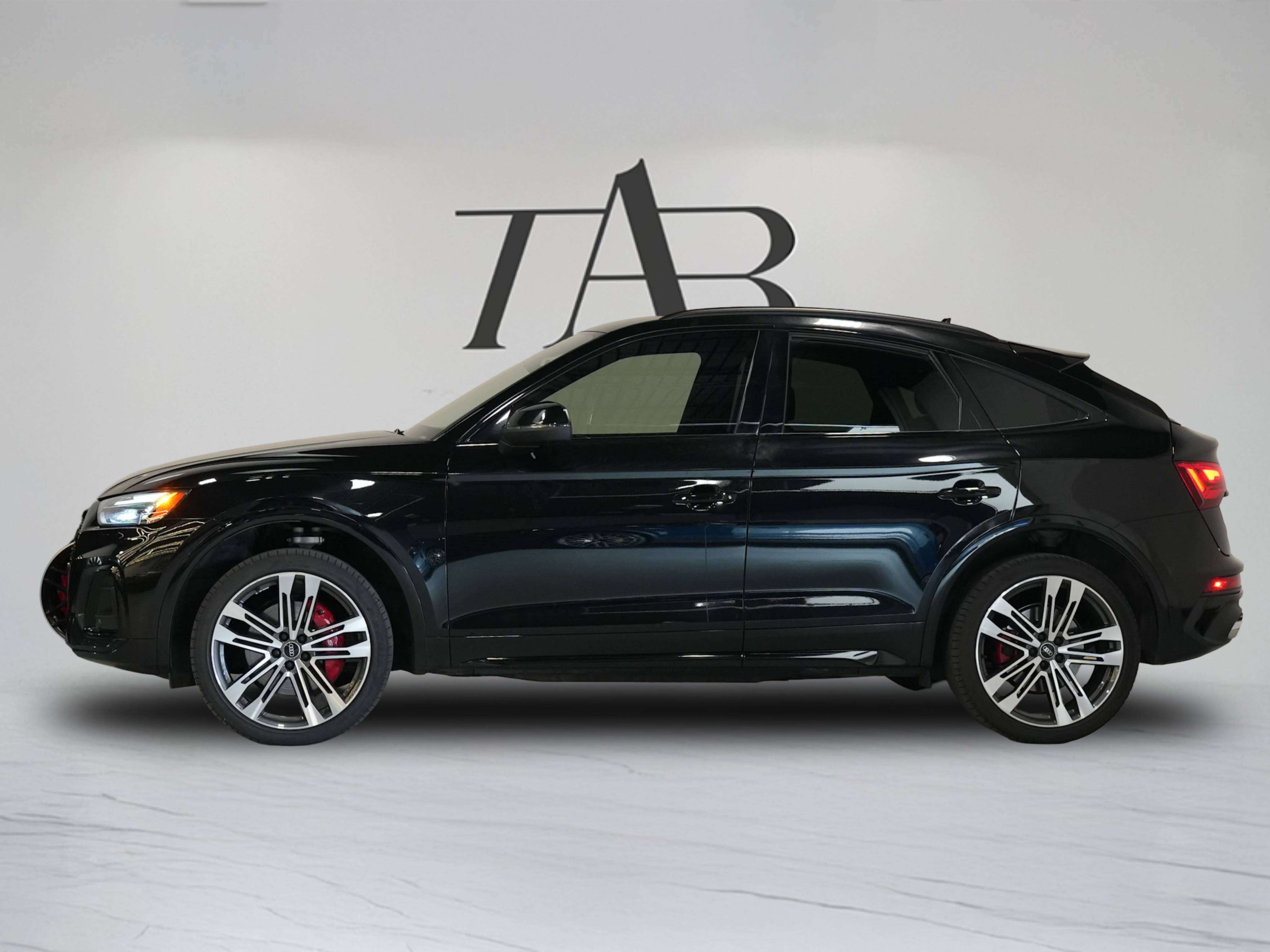 used 2022 Audi SQ5 car, priced at $48,900
