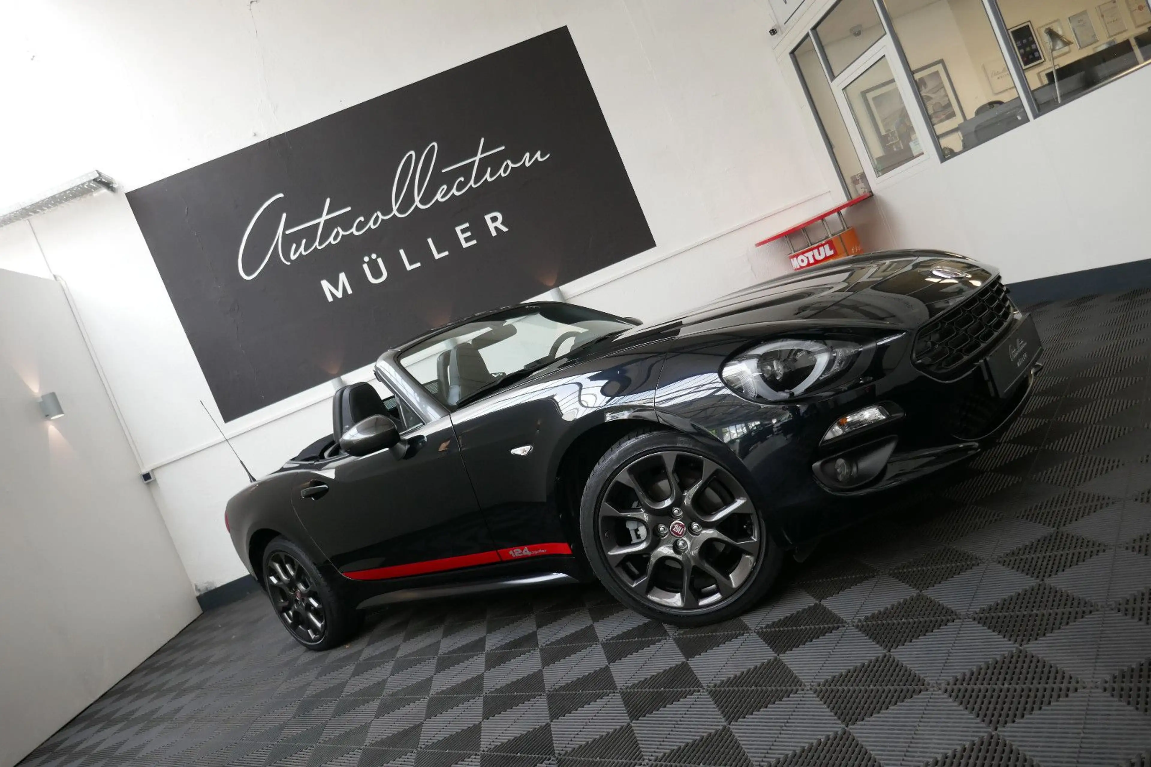 Fiat 124 Spider Lusso S-Design *DAB+*BOSE*LED*KAMERA* — photo 11