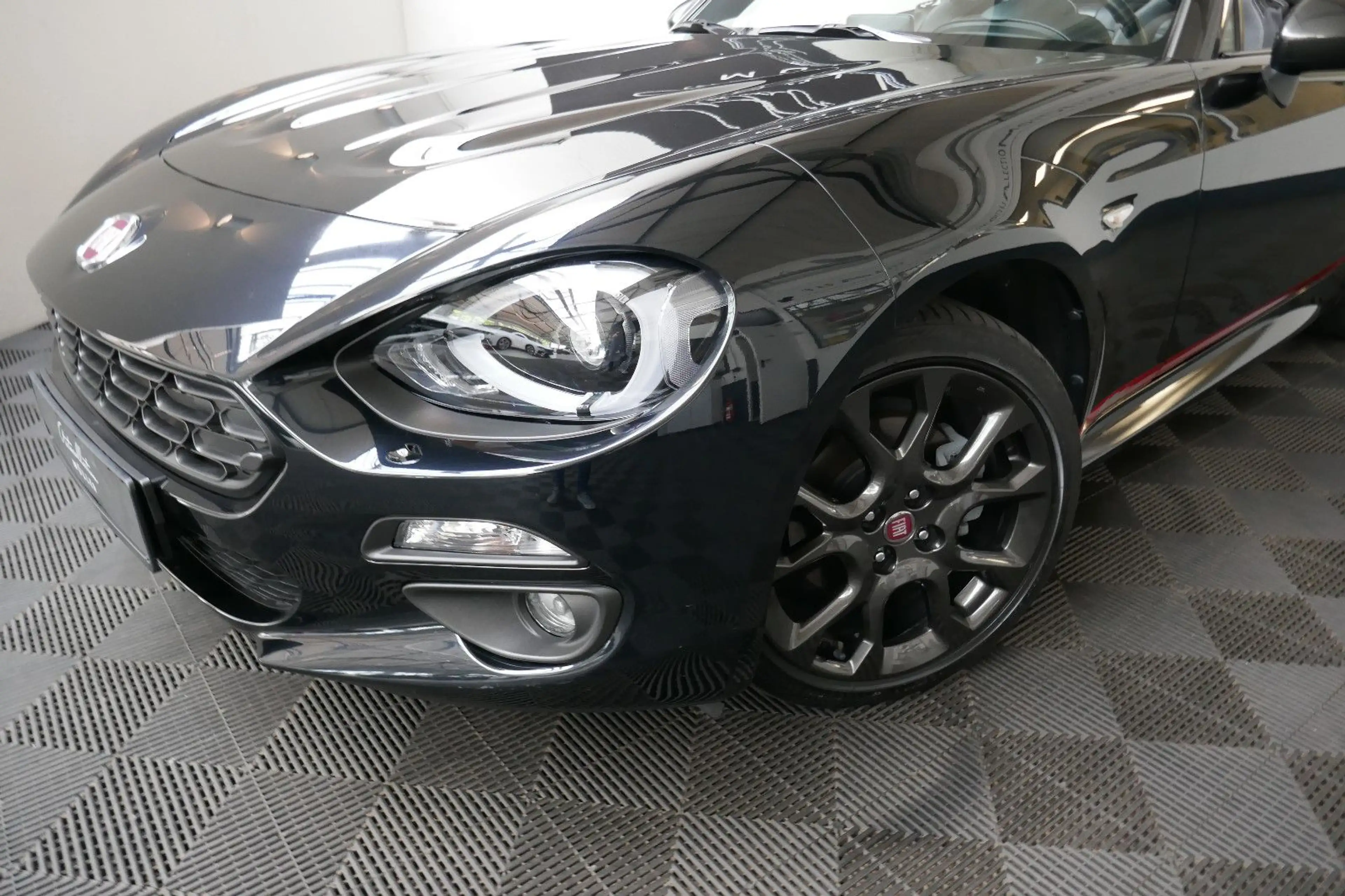 Fiat 124 Spider Lusso S-Design *DAB+*BOSE*LED*KAMERA* — photo 8