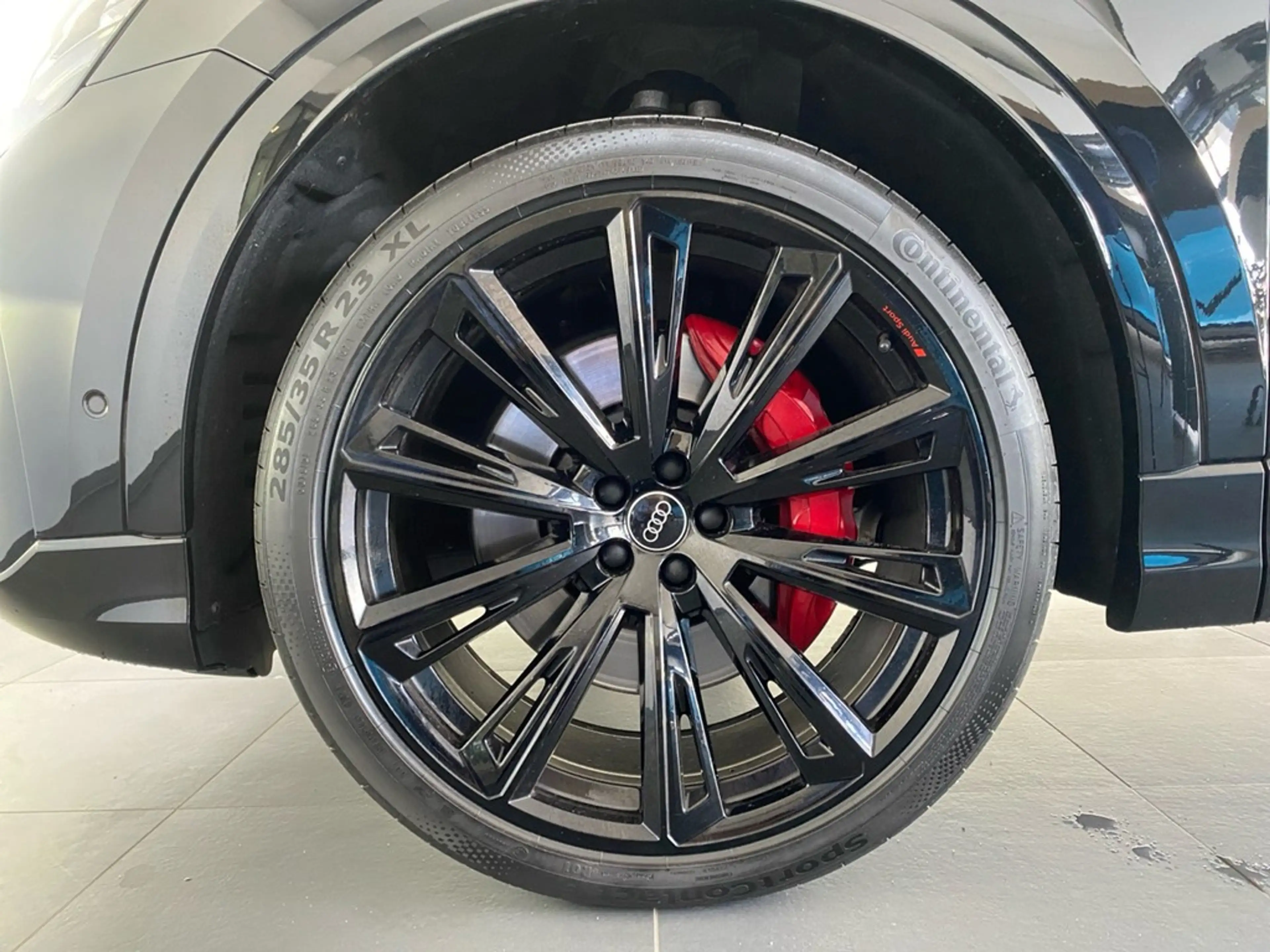 Audi SQ8 4.0 TFSI quattro PANO+AHK+360°+B&O+23"+AIR+ — photo 2