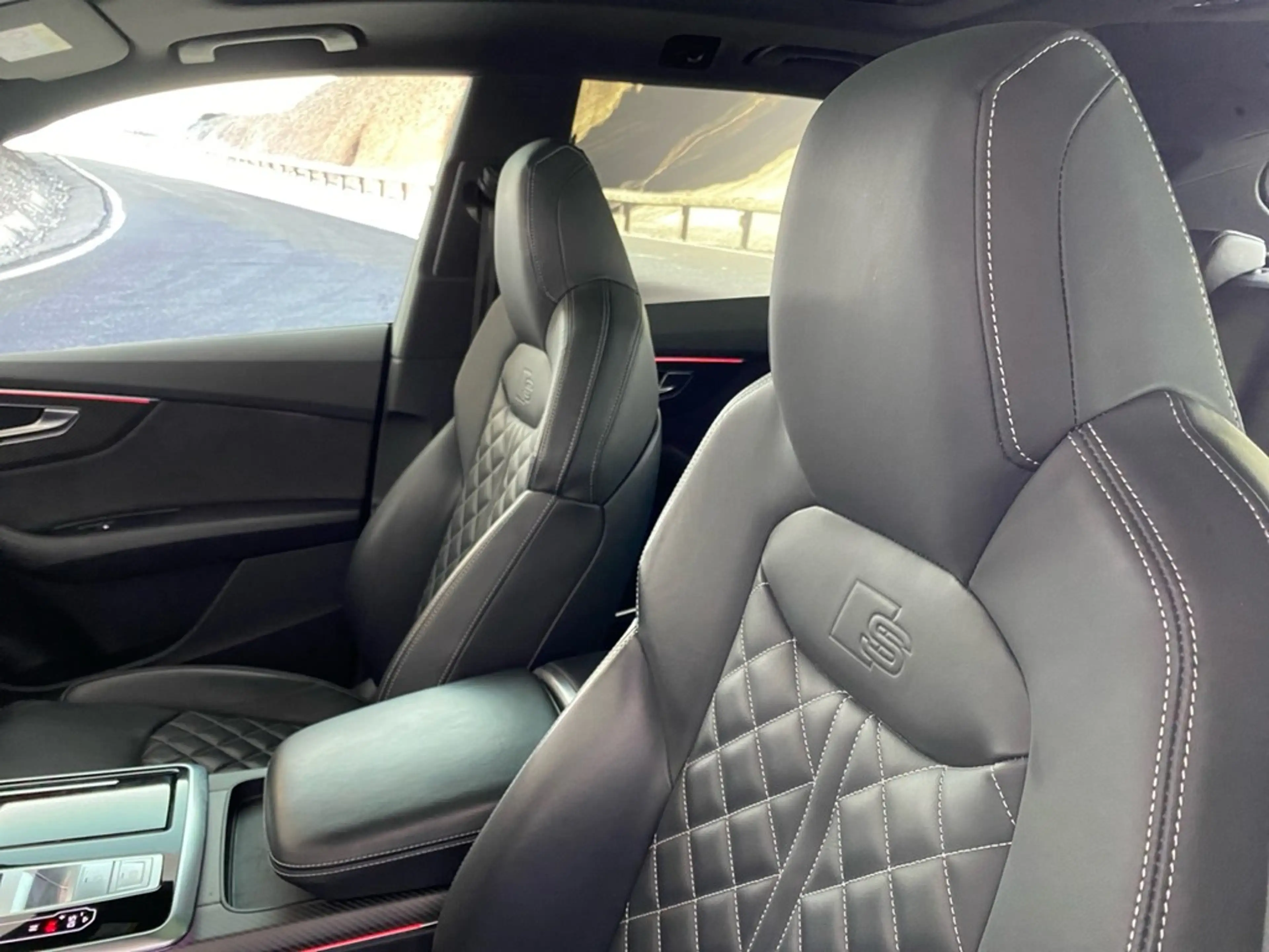Audi SQ8 4.0 TFSI quattro PANO+AHK+360°+B&O+23"+AIR+ — photo 5