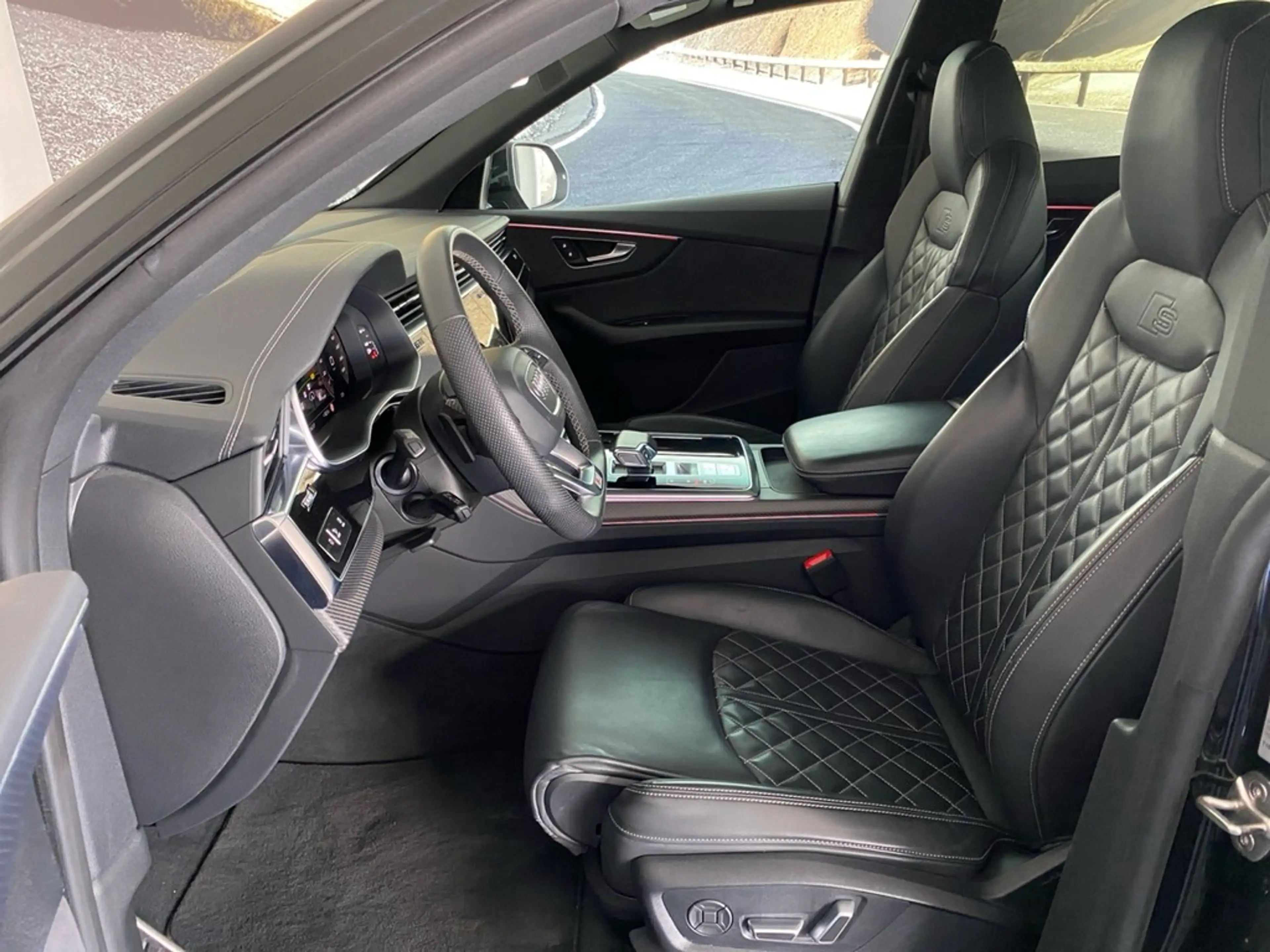 Audi SQ8 4.0 TFSI quattro PANO+AHK+360°+B&O+23"+AIR+ — photo 4