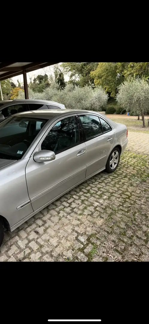 Mercedes-Benz E 320 td cdi Avantgarde - 2