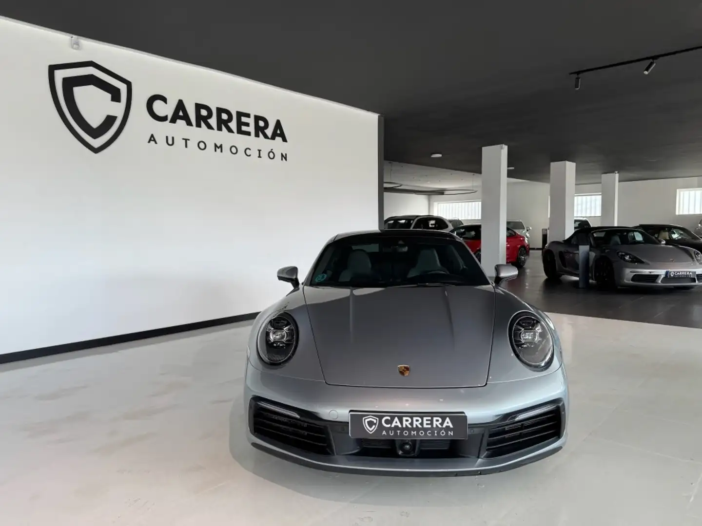 Porsche 992 Carrera 4S Coupé PDK Argento - 2