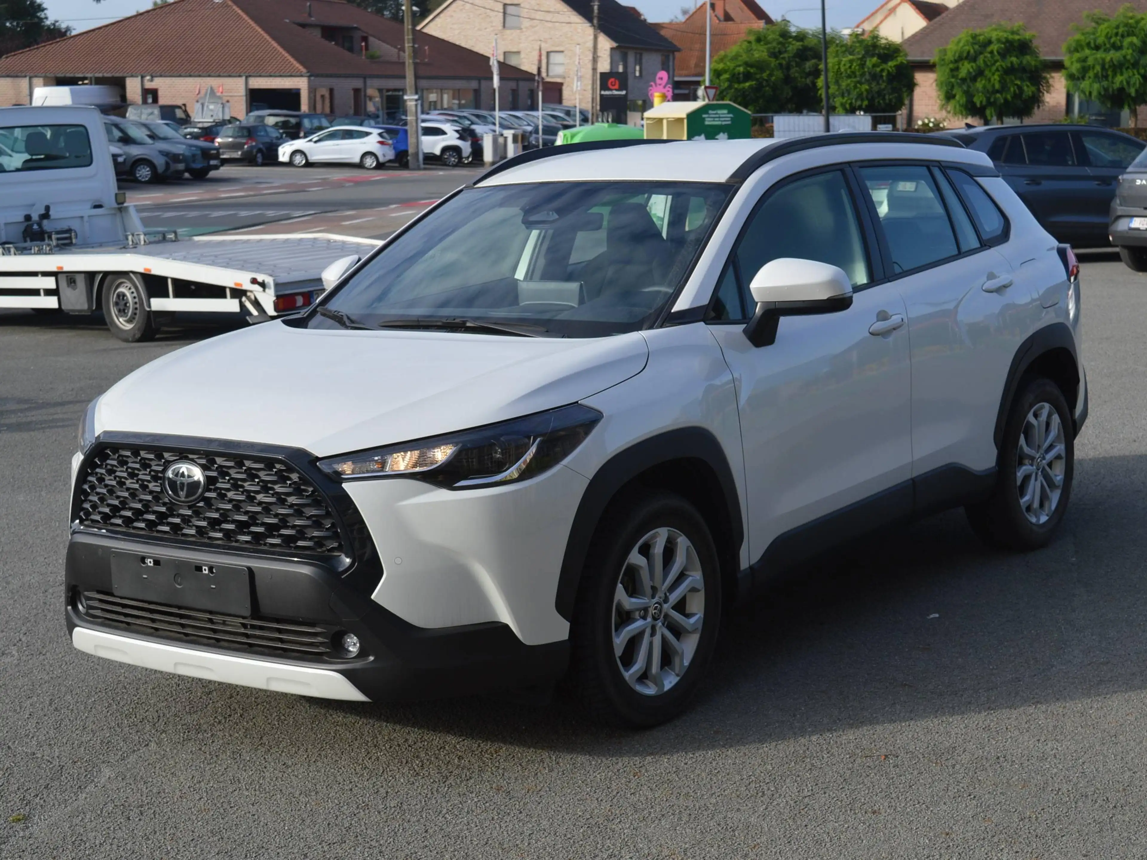Toyota Corolla Cross Corolla Cross Hybrid 1.8 2WD Dynamic e-CVT (103 kW)