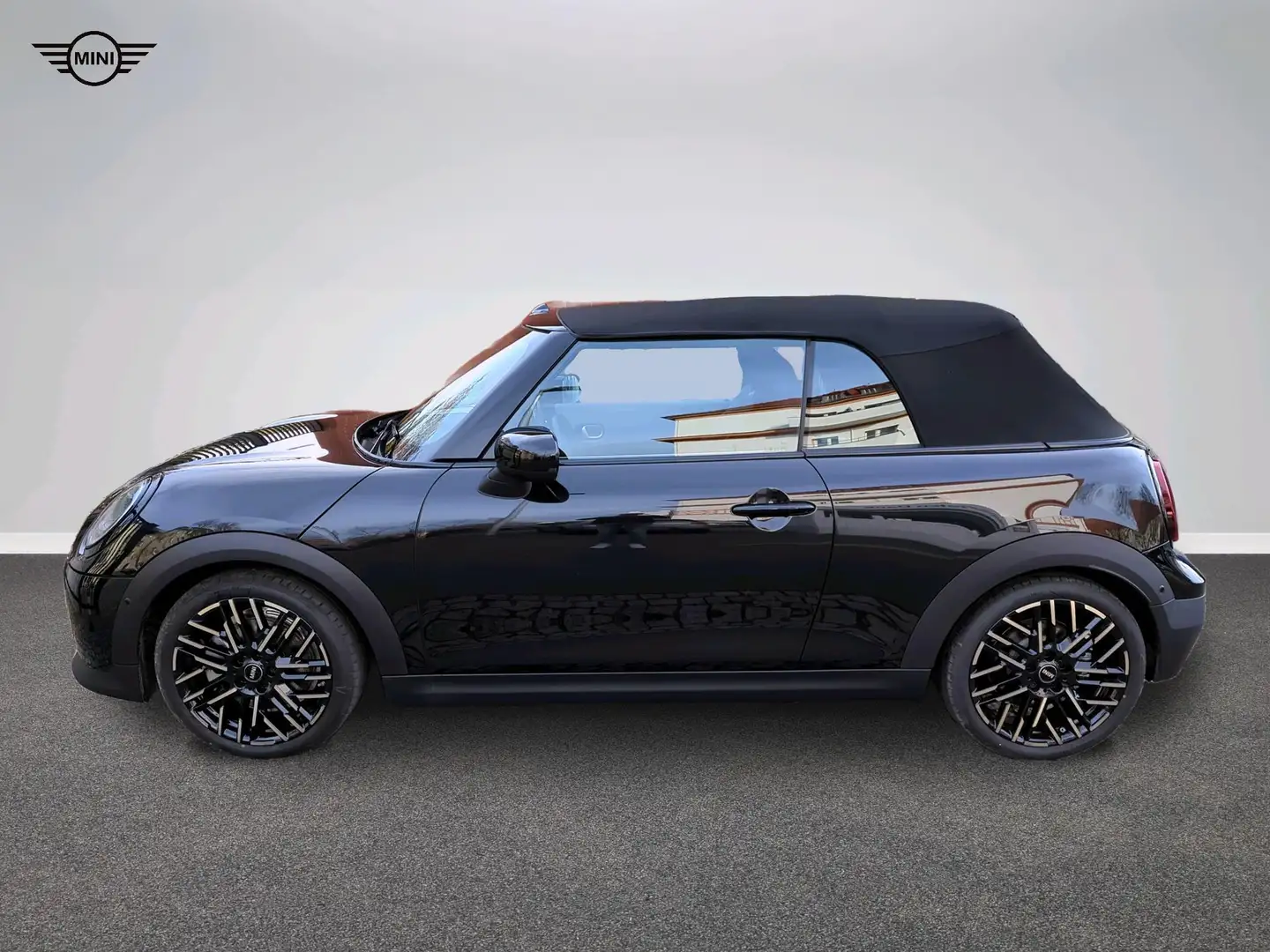MINI Cooper C Cabrio Favoured Trim Schwarz - 2