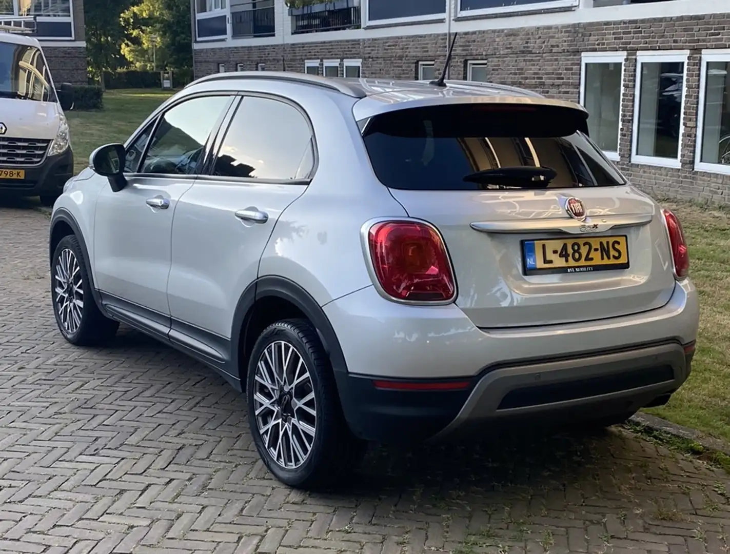 Fiat 500X Cross 1.4 Turbo 140 PK (PRIJS ONDERHANDELBAAR) Zilver - 2