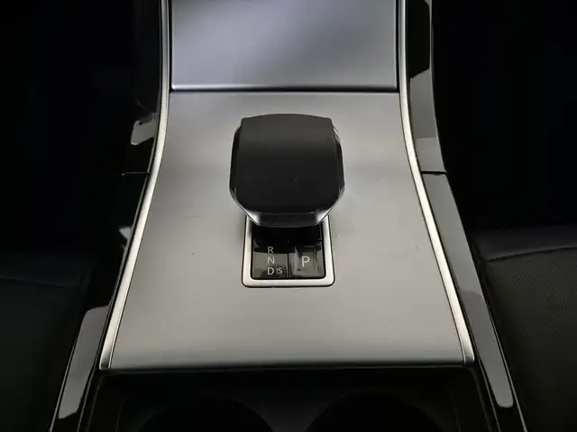 Land Rover Range Rover Evoque view 10