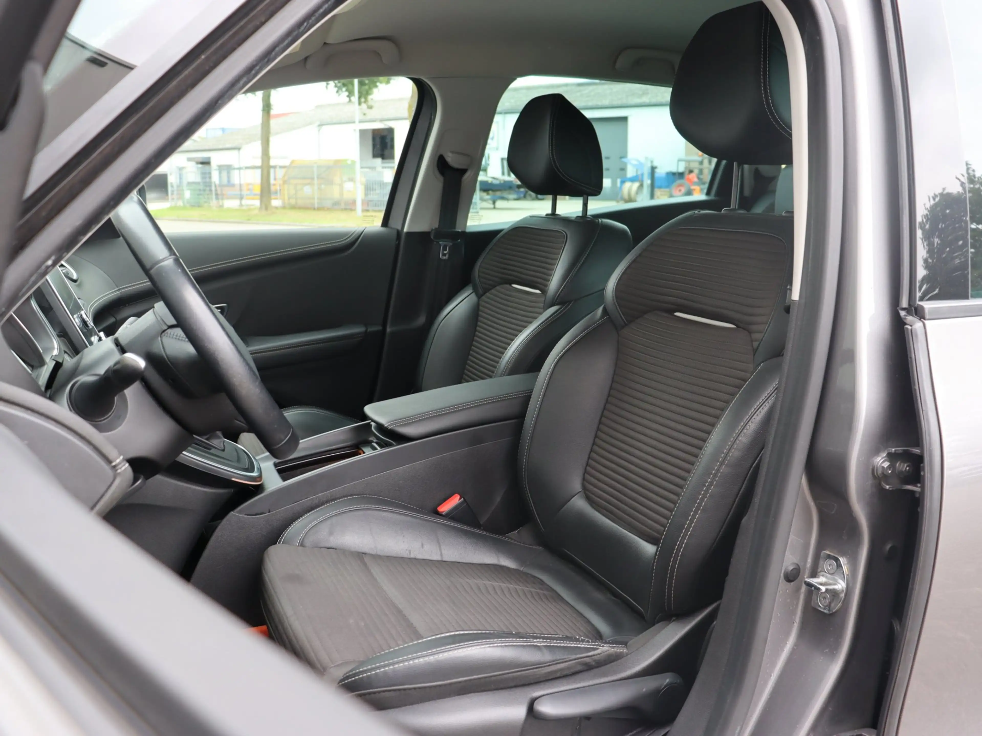 Renault Grand Scenic 1.3 TCe Intens navi LM automaat org NL — photo 12