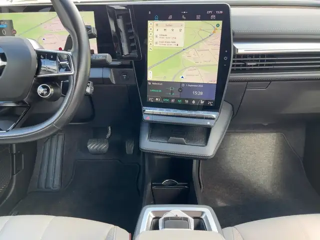 Renault Megane E-Tech view 12