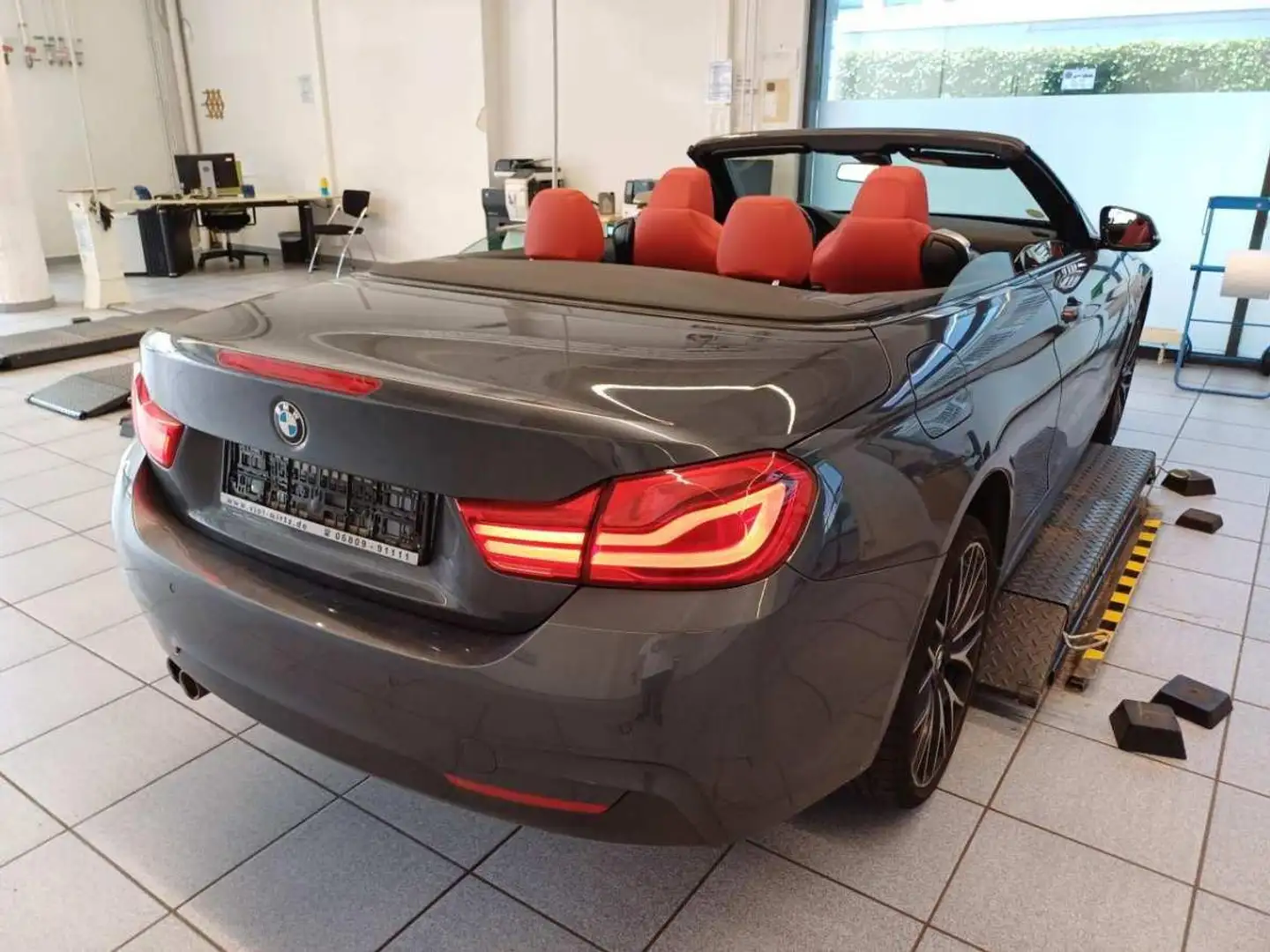 BMW 430 d Cabrio M Sport LEDER KAMERA HEAD-UP 19 ZOLL Grau - 2