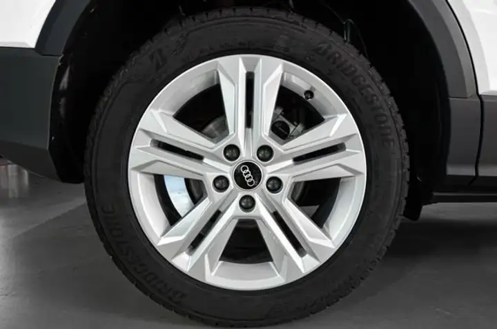 Audi Q2 2023, foto 7