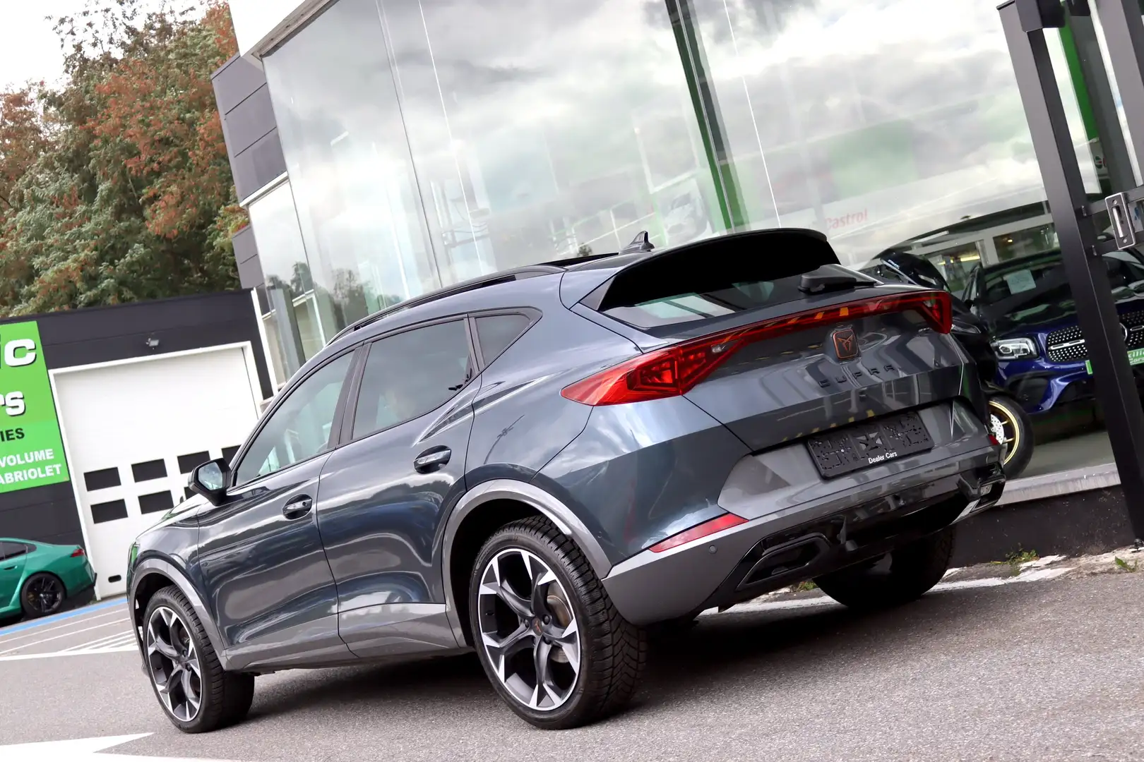 CUPRA Formentor 1.5TSI 150CV DSG TOIT PANO COCKPIT FULL OPTIONS Grau - 2