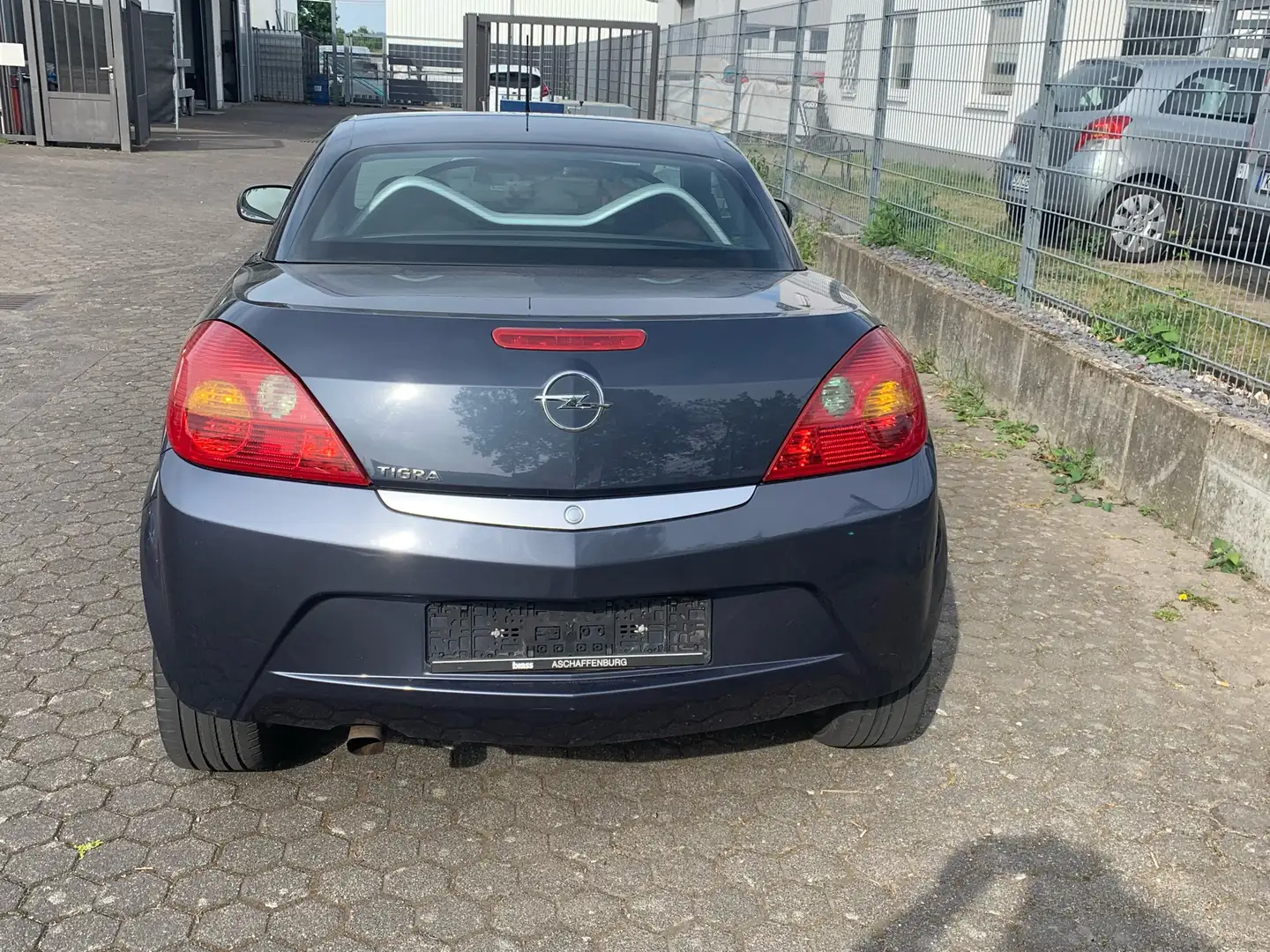 Opel Tigra 1.4i 16V Blau - 2