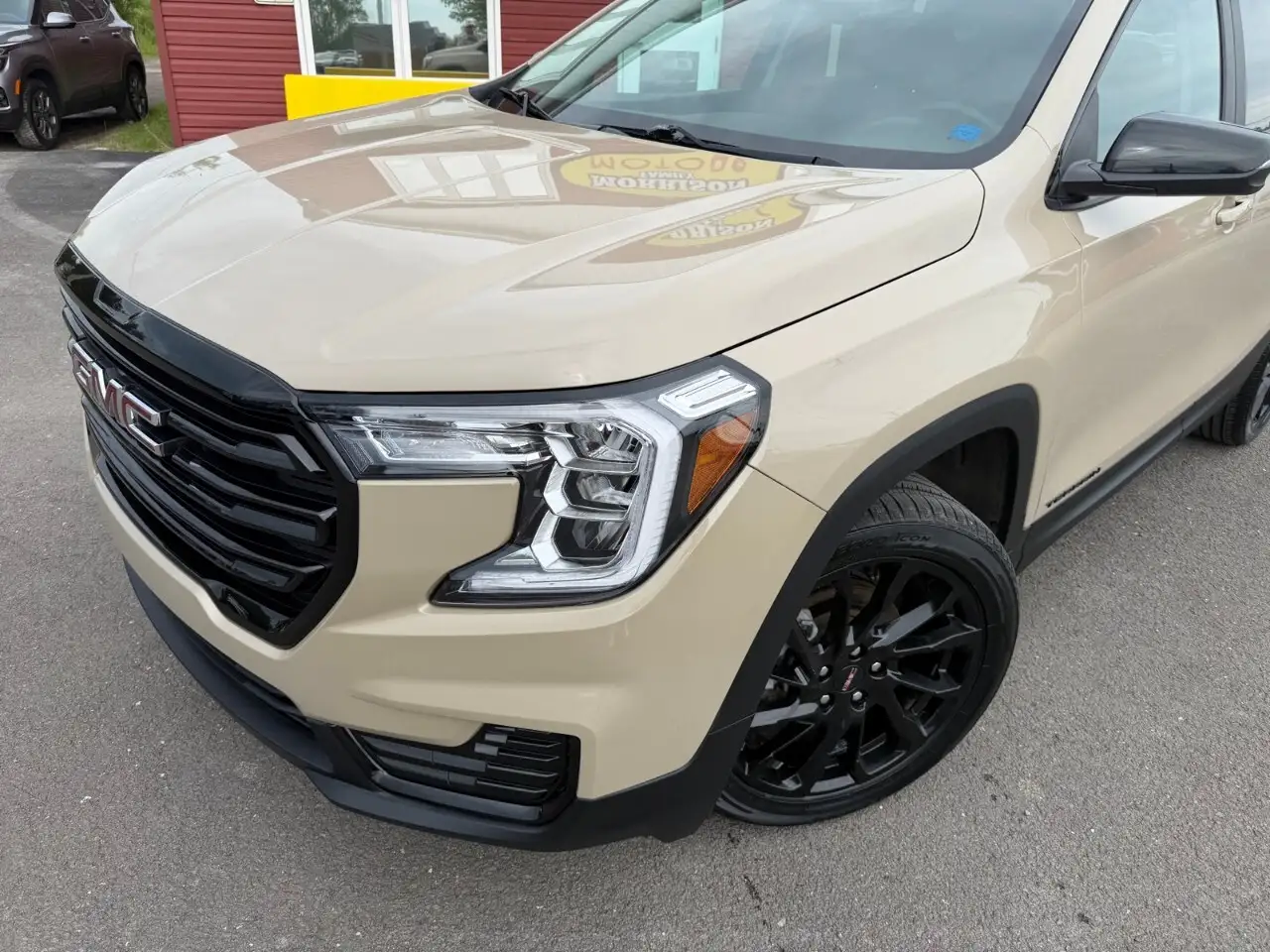 GMC Terrain photo GMC Terrain