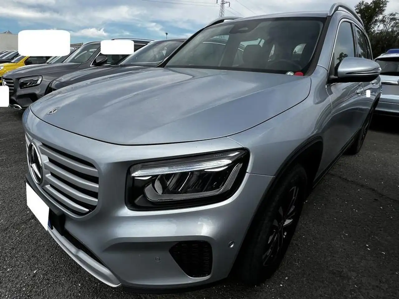 Mercedes-Benz GLB 180