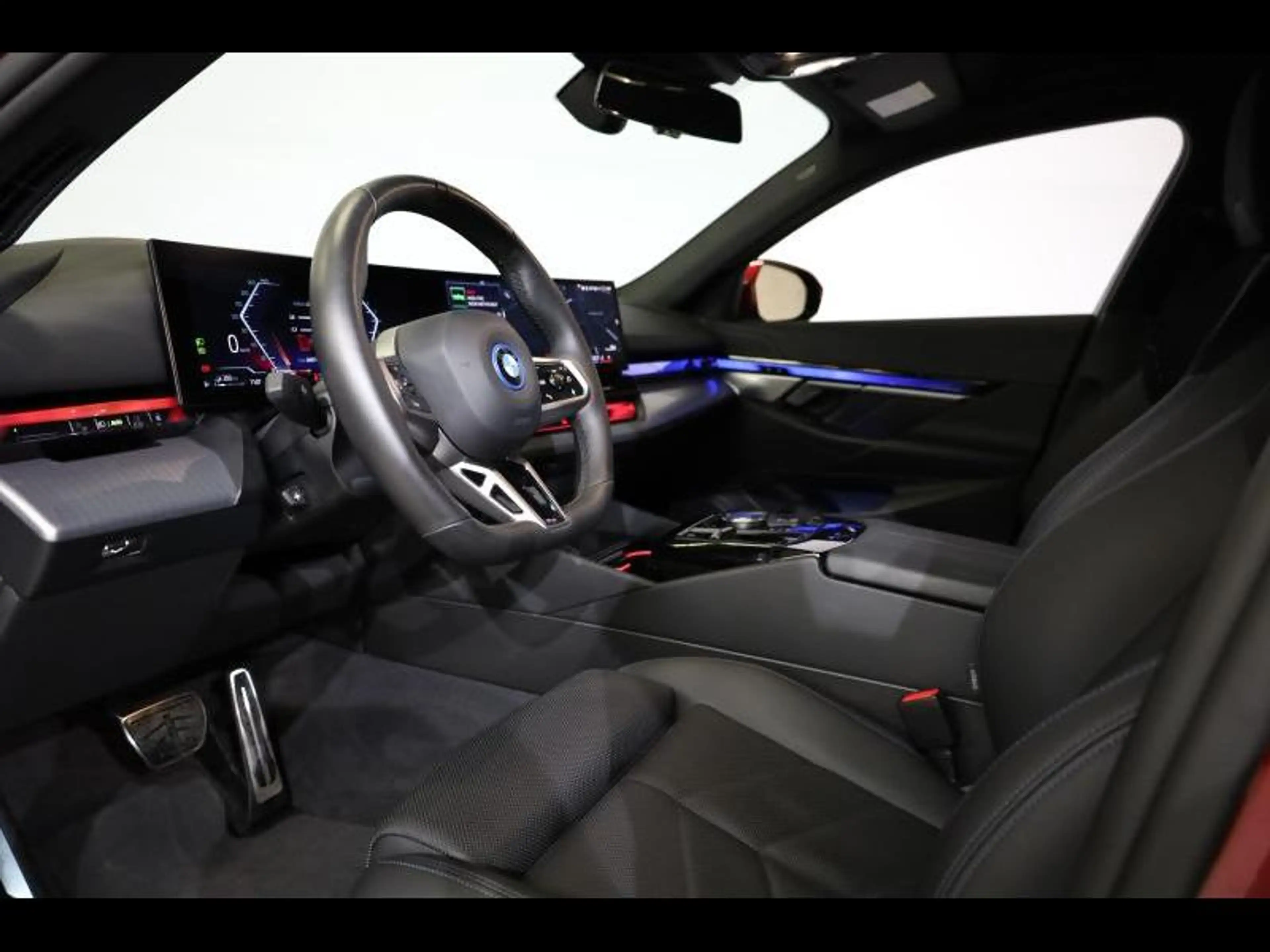 BMW 530 e Berline Kit M Sport — photo 5