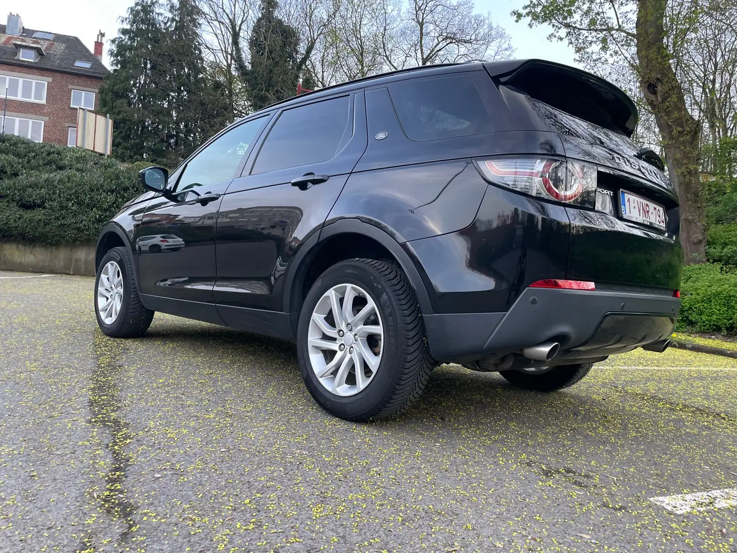 Land Rover Discovery Sport TD4 Aut. SE Zwart - 1