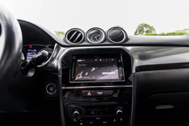 Suzuki Vitara view 27