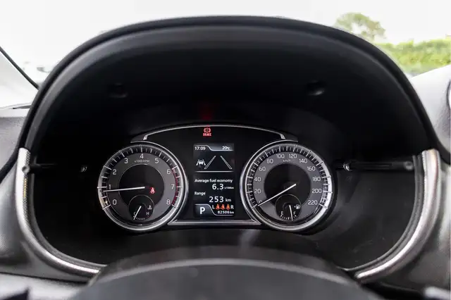 Suzuki Vitara view 8
