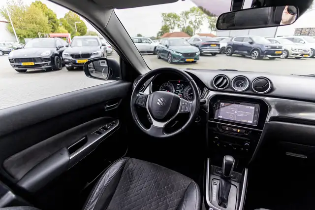 Suzuki Vitara view 22