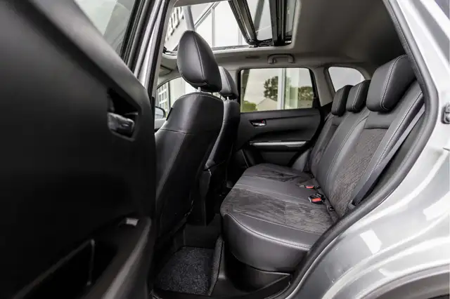 Suzuki Vitara view 10