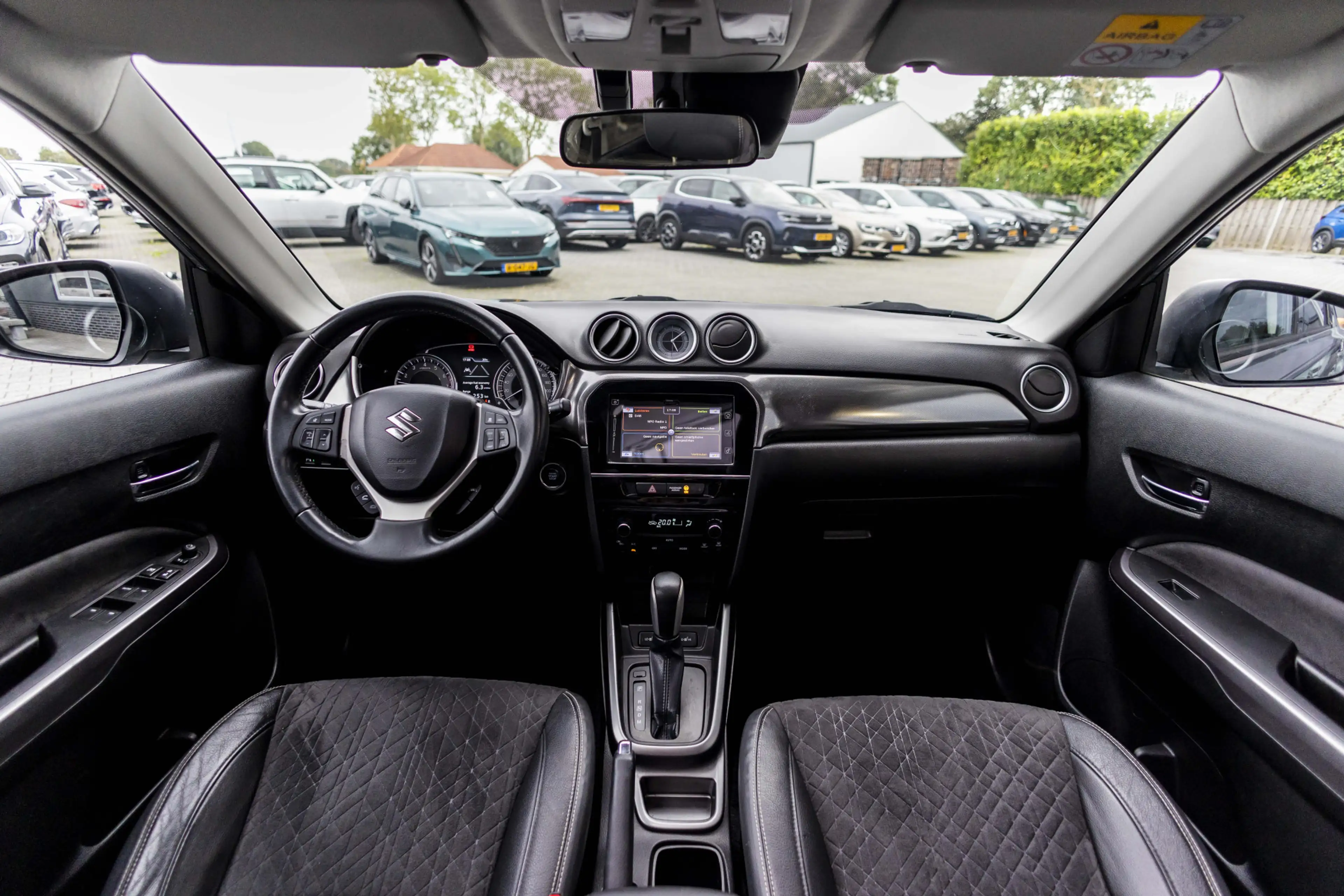 Suzuki Vitara 1.4 Boosterjet Select | Pano | Trekhaak | Carplay — photo 6