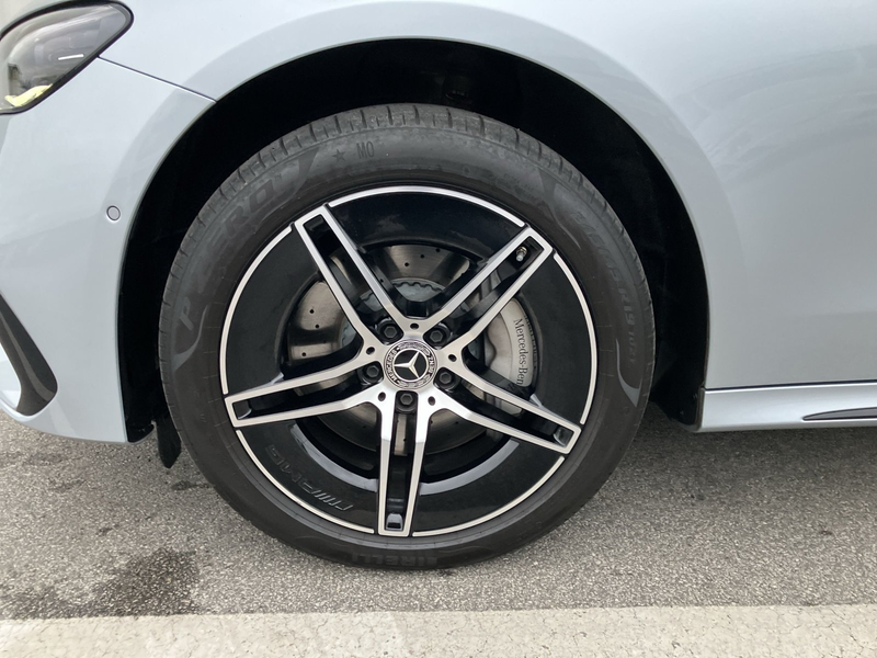 Mercedes-Benz E 300 de 4MATIC T-Modell Wide PTS Distr SHZ Airm — photo 13