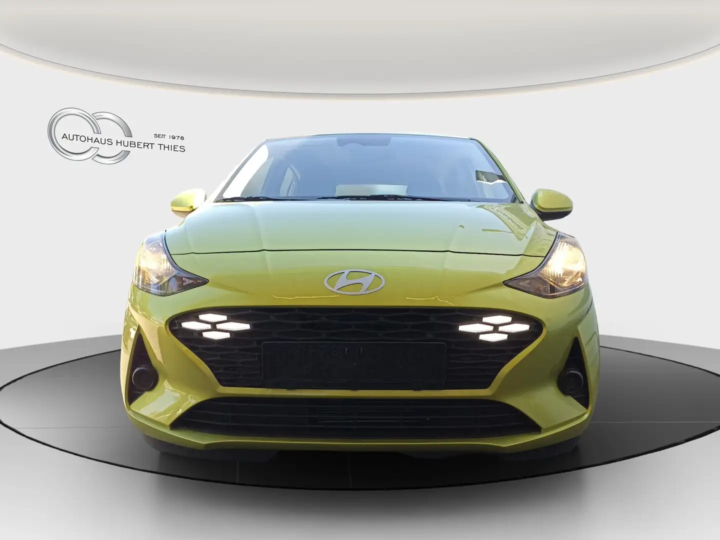 Hyundai i10 1.2 Trend Automatik Grün - 2