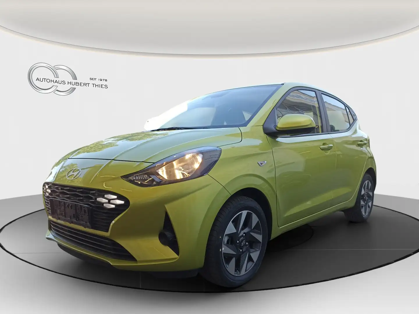 Hyundai i10 1.2 Trend Automatik Grün - 1