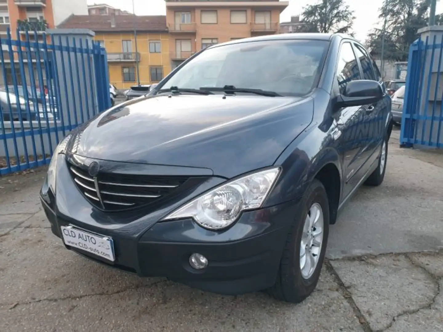 SsangYong Actyon 2.0 XDi 4WD Szary - 2