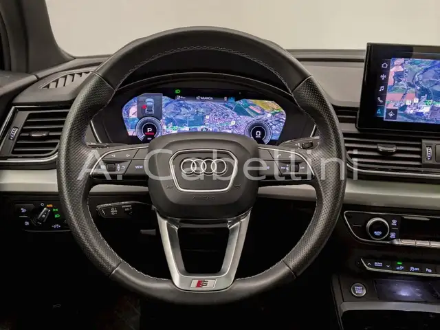 Audi Q5 view 15