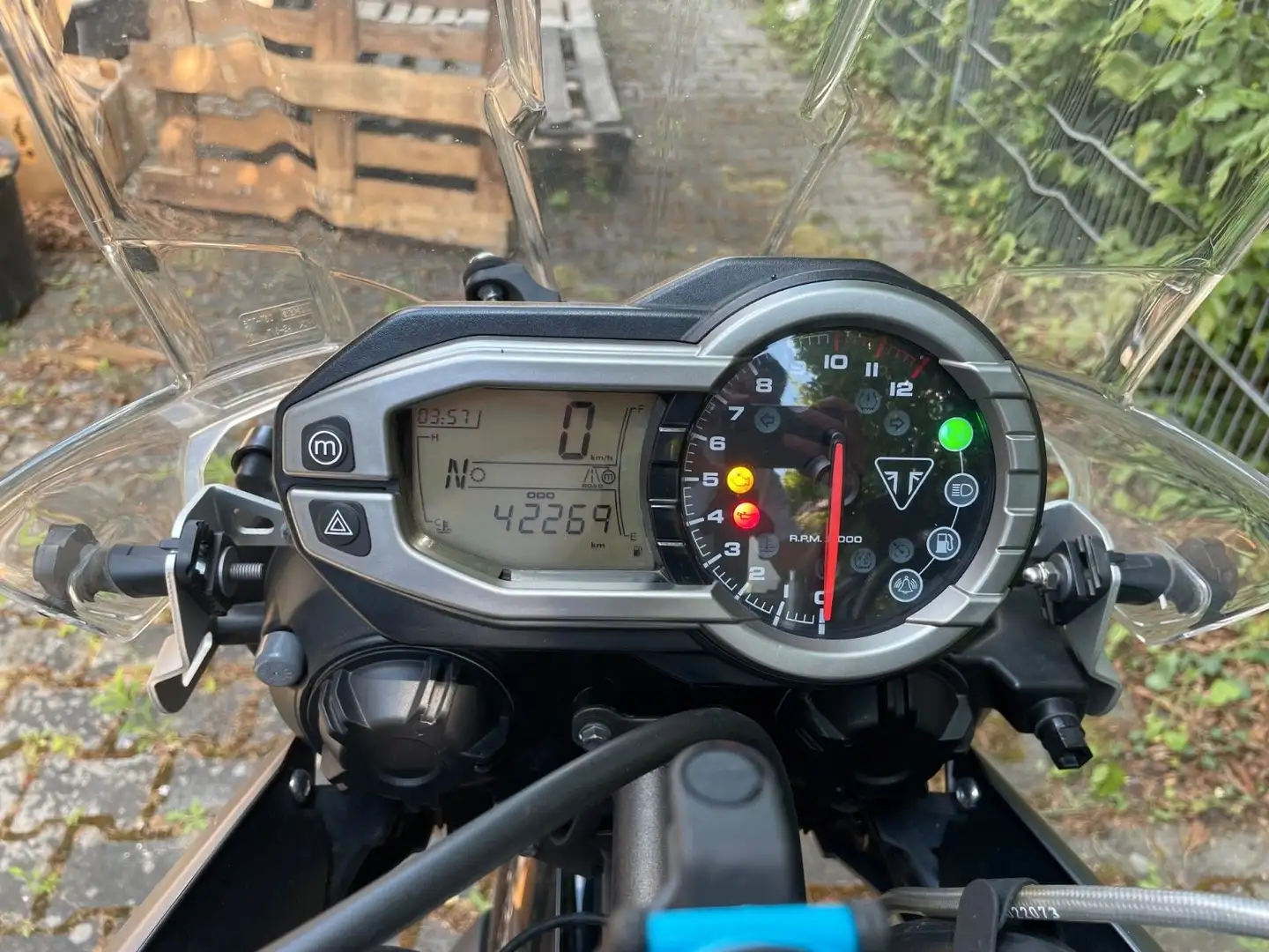 Triumph Tiger 800 XRX Zwart - 1
