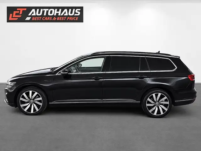 Volkswagen Passat view 2