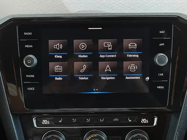 Volkswagen Passat view 15