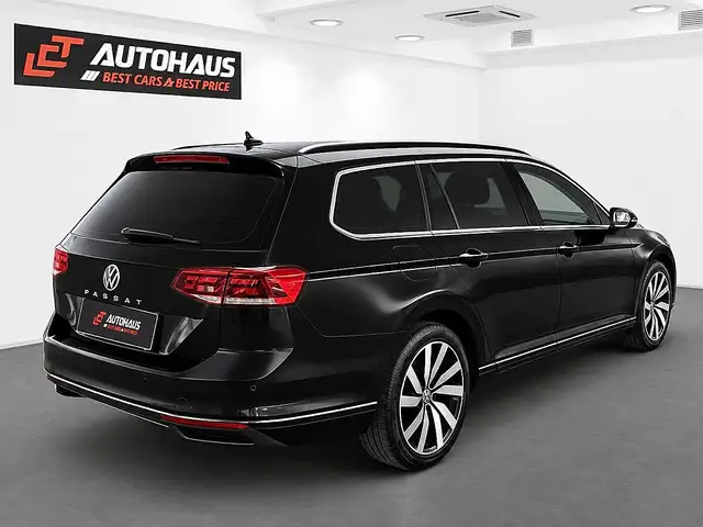 Volkswagen Passat view 6