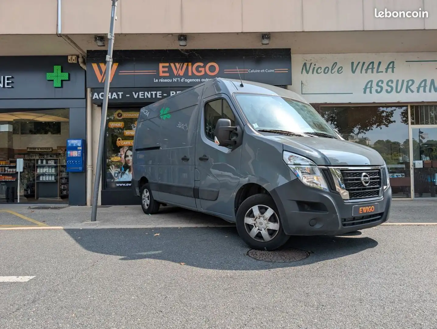 Nissan Interstar combi fourgon 2.3 dci 135ch 3t3 l2h2 n-connecta Gris - 1