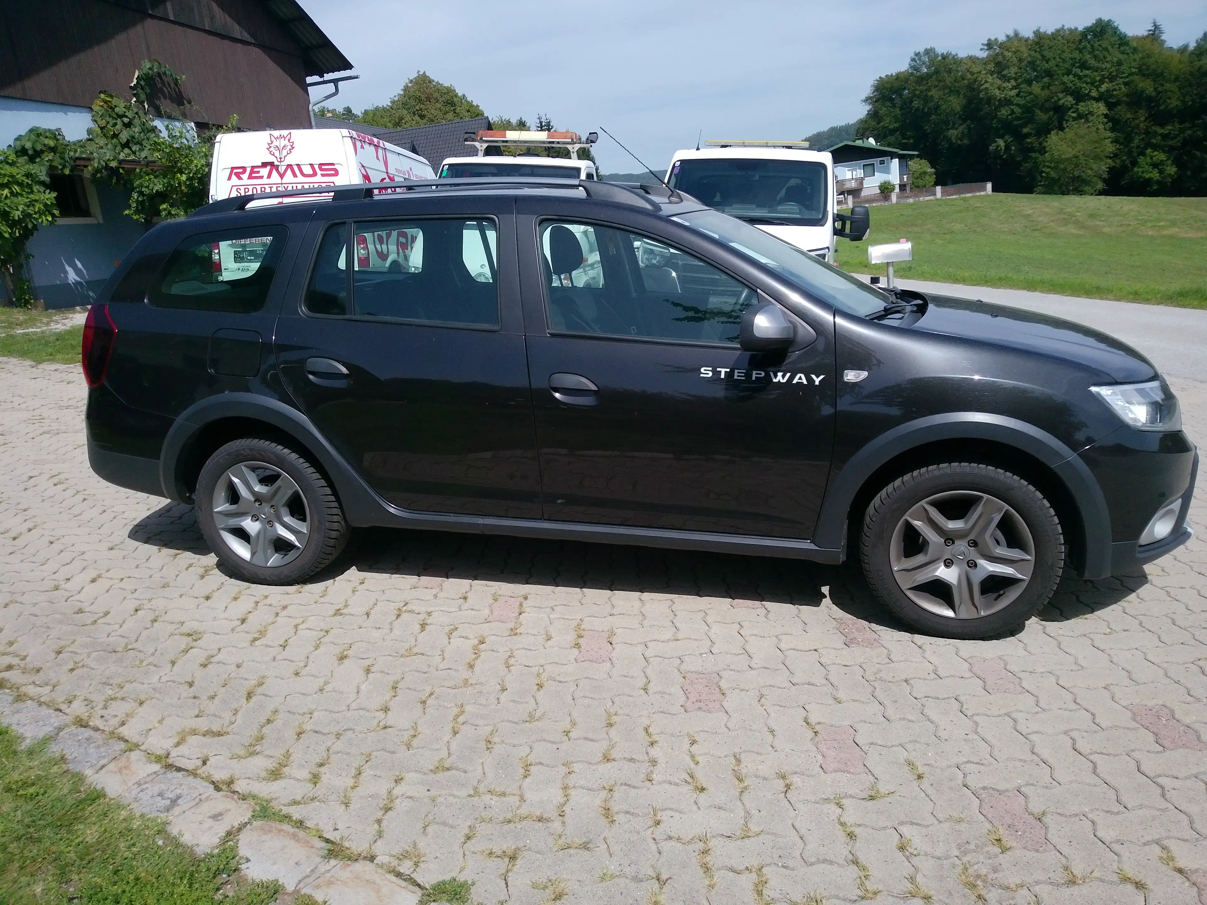 Dacia Logan Logan MCV Stepway TCe 90 S !! Pickerl neu !! — photo 4