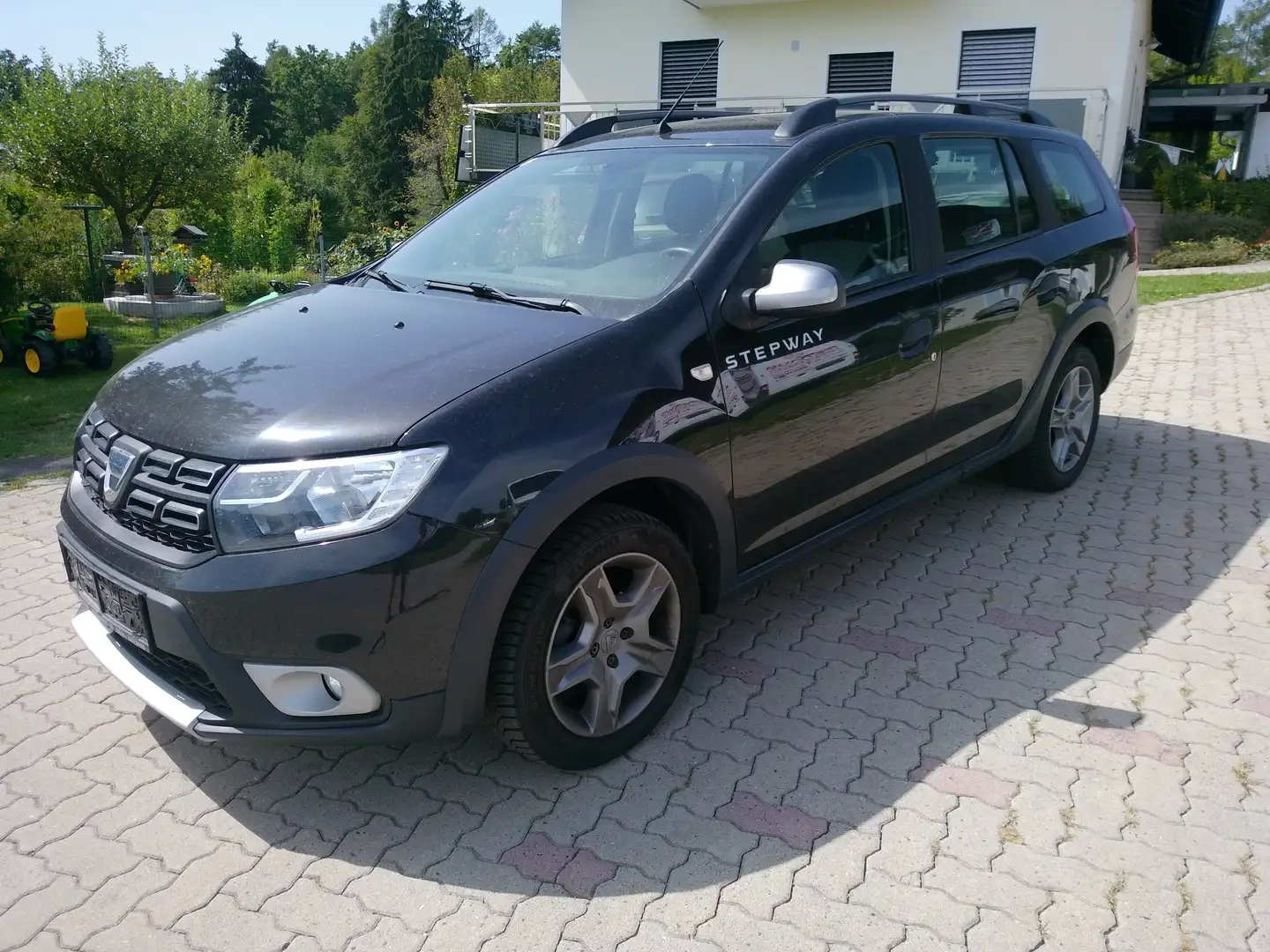 Dacia Logan Logan MCV Stepway TCe 90 S !! Pickerl neu !! Blau - 1