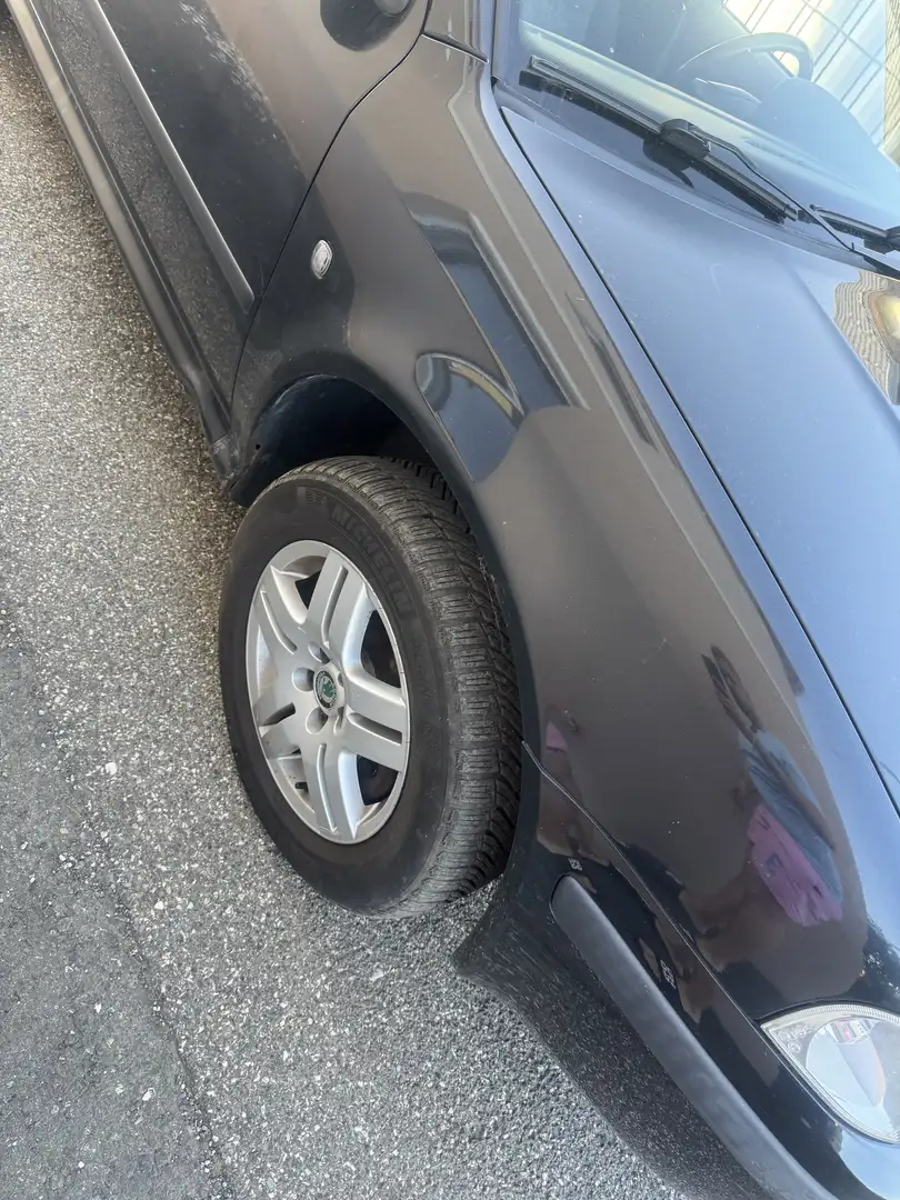 Skoda Octavia Combi 2,0 Ambiente 4x4 - 1