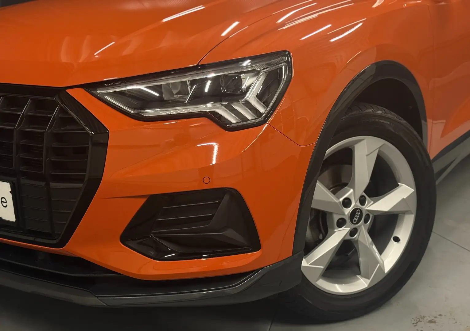 Audi Q3 35 TDI quattro advanced/S-Line*Optik-Paket*DigCock Оранжевий - 2